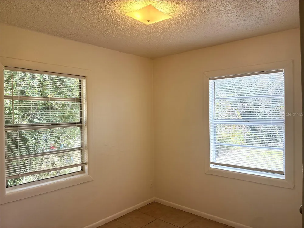 3605 E 28TH AVENUE Tampa, FL 33605