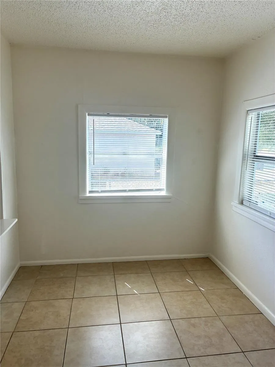 3605 E 28TH AVENUE Tampa, FL 33605