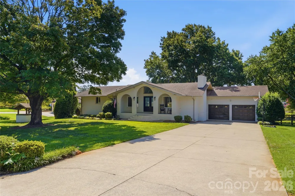 332 Shoreline Loop Mooresville, NC 28117