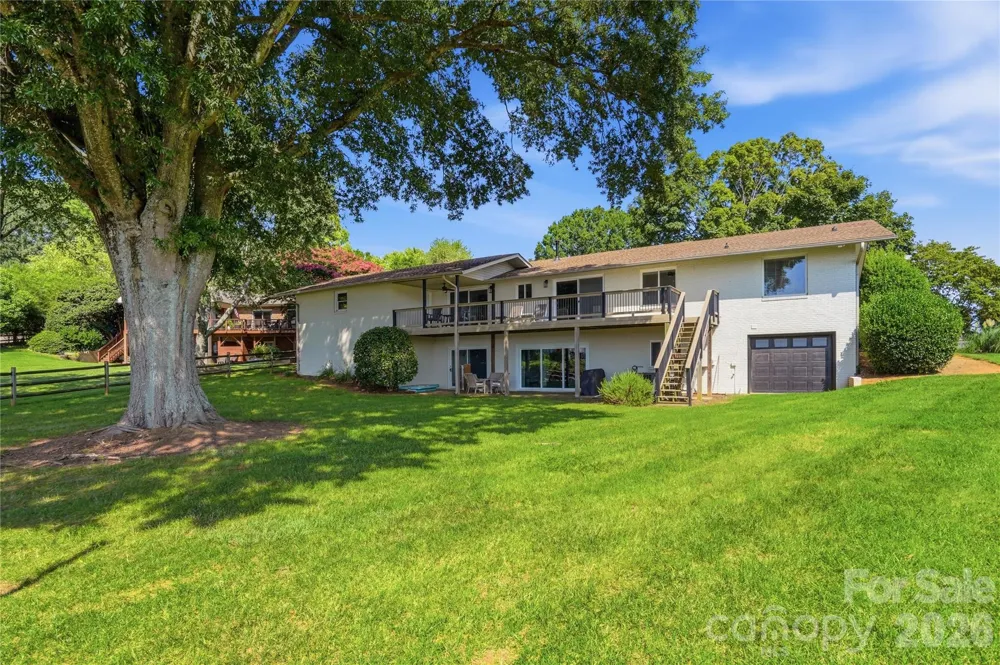 332 Shoreline Loop Mooresville, NC 28117