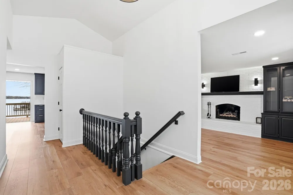 332 Shoreline Loop Mooresville, NC 28117