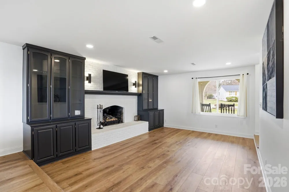 332 Shoreline Loop Mooresville, NC 28117