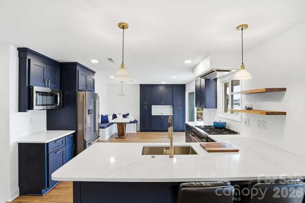 332 Shoreline Loop Mooresville, NC 28117