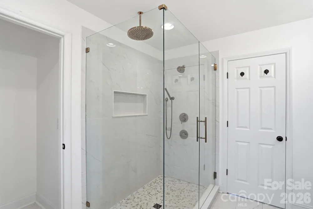 332 Shoreline Loop Mooresville, NC 28117