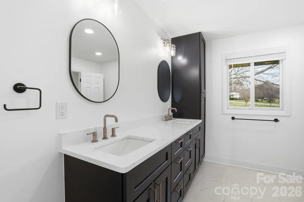 332 Shoreline Loop Mooresville, NC 28117