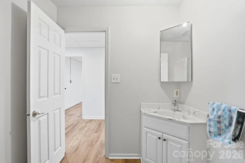 332 Shoreline Loop Mooresville, NC 28117
