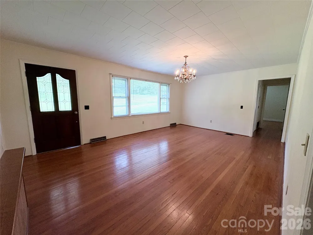 30 Cypress Road Marion, NC 28752