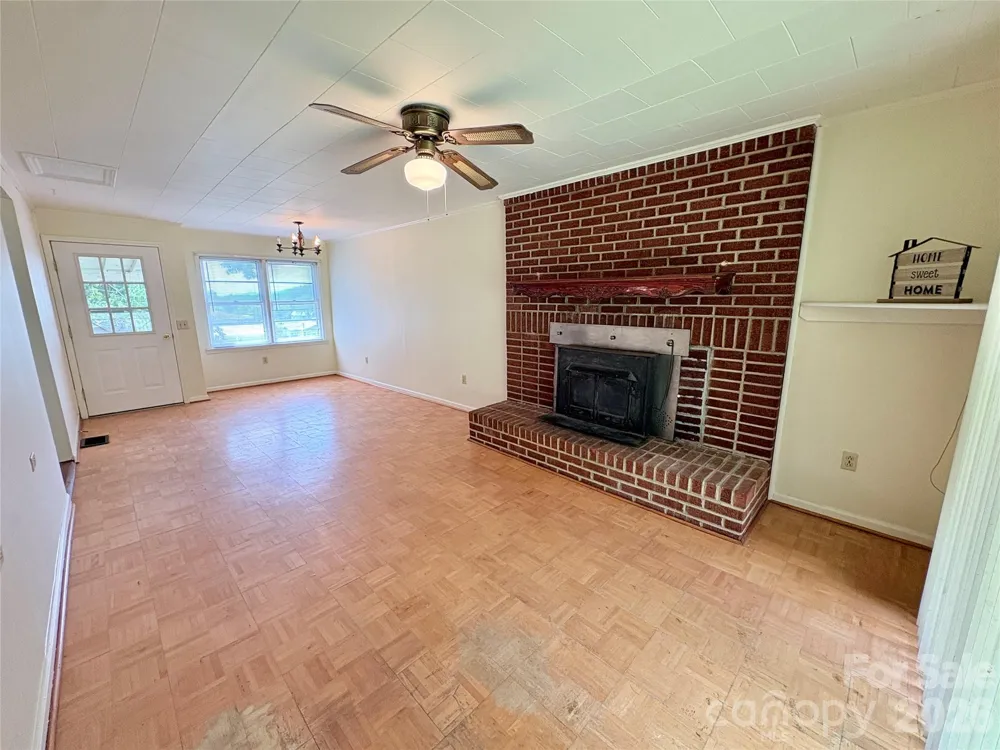 30 Cypress Road Marion, NC 28752