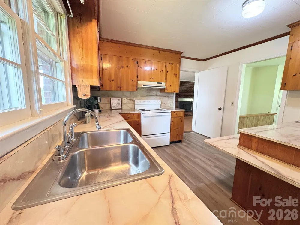 30 Cypress Road Marion, NC 28752