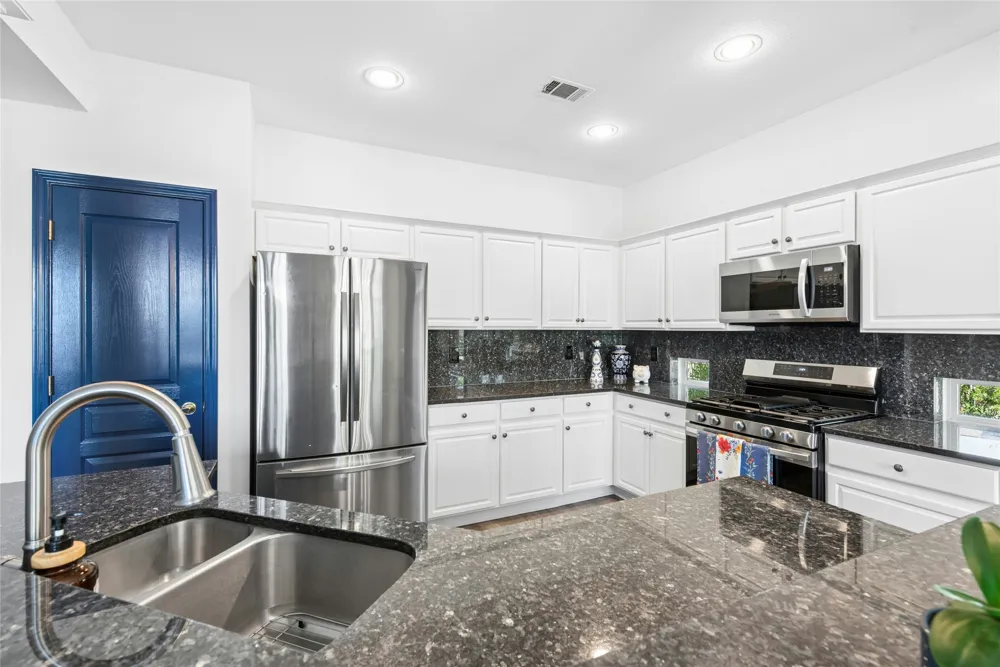 101 Colorado River Road Georgetown, TX 78633