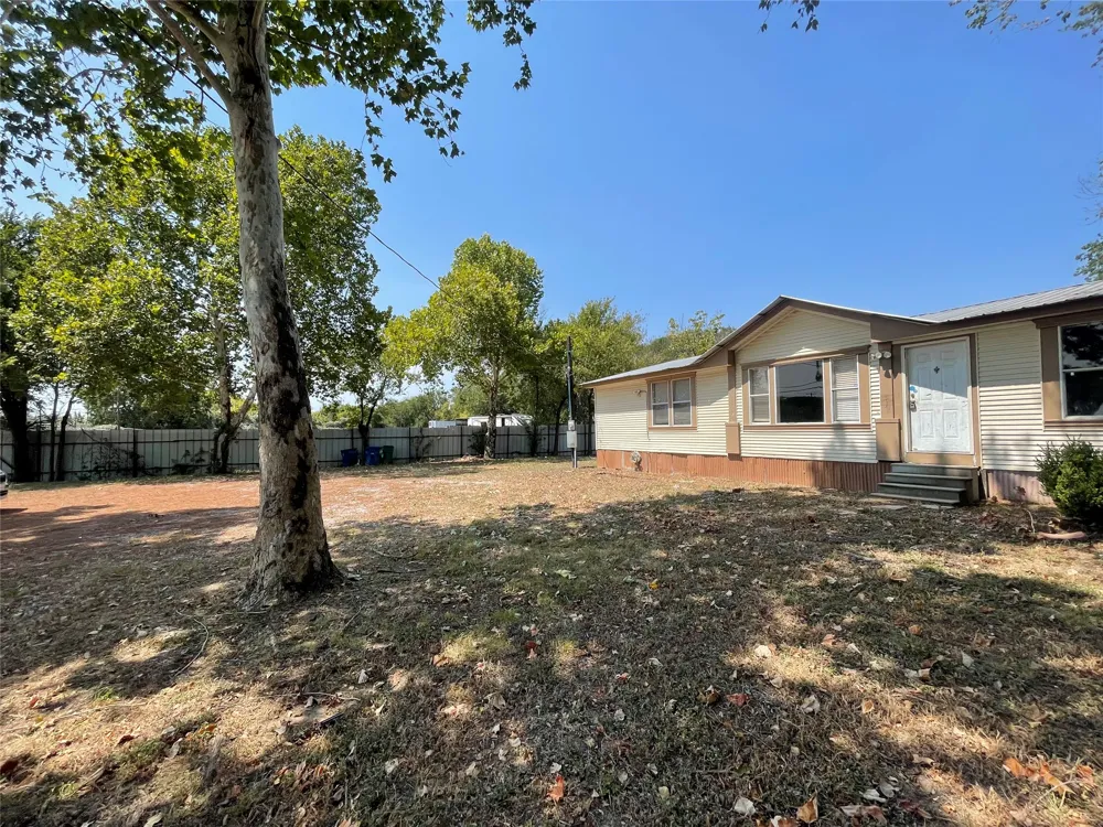 262 Highway 290 E Elgin, TX 78621