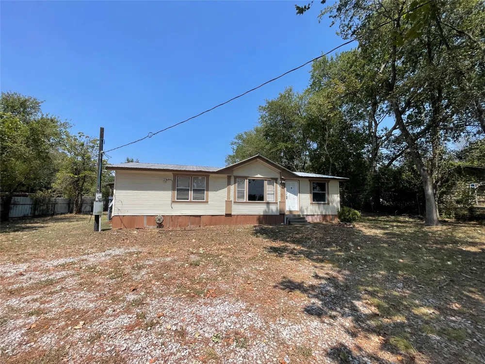 262 Highway 290 E Elgin, TX 78621