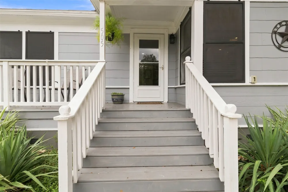 505 Lee Street Smithville, TX 78957