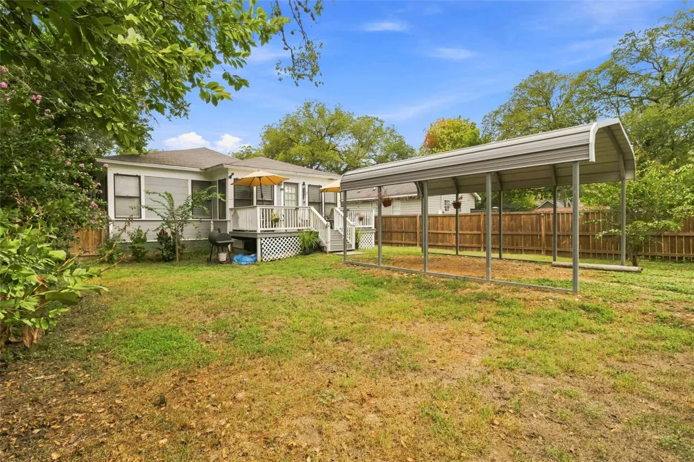 505 Lee Street Smithville, TX 78957