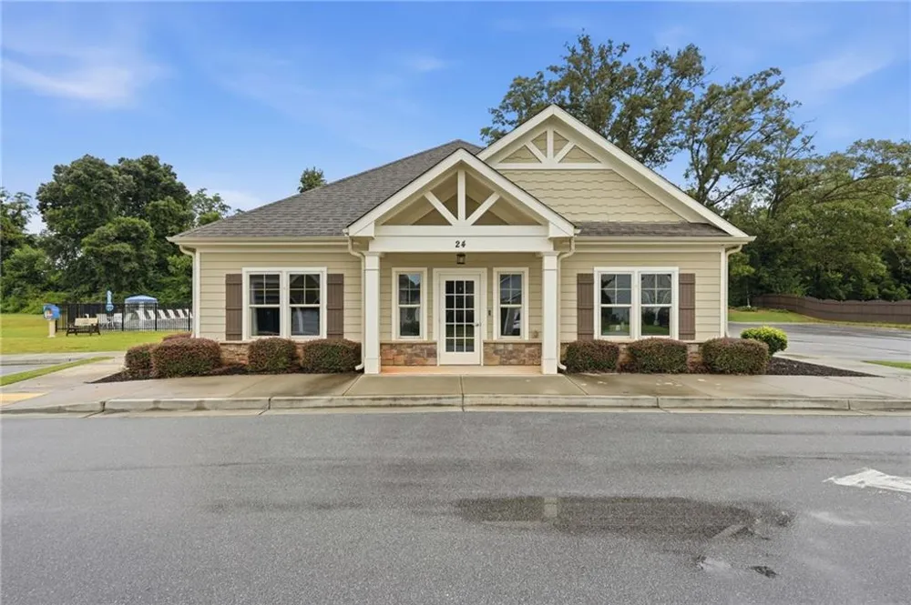 450 Starbuck Parkway Pendergrass, GA 30567
