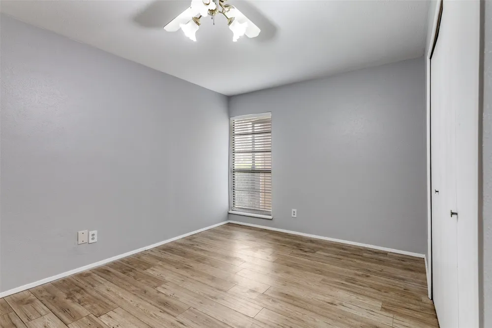 7504 Portman Avenue Fort Worth, TX 76112