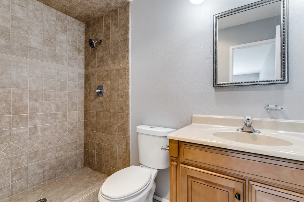 7504 Portman Avenue Fort Worth, TX 76112