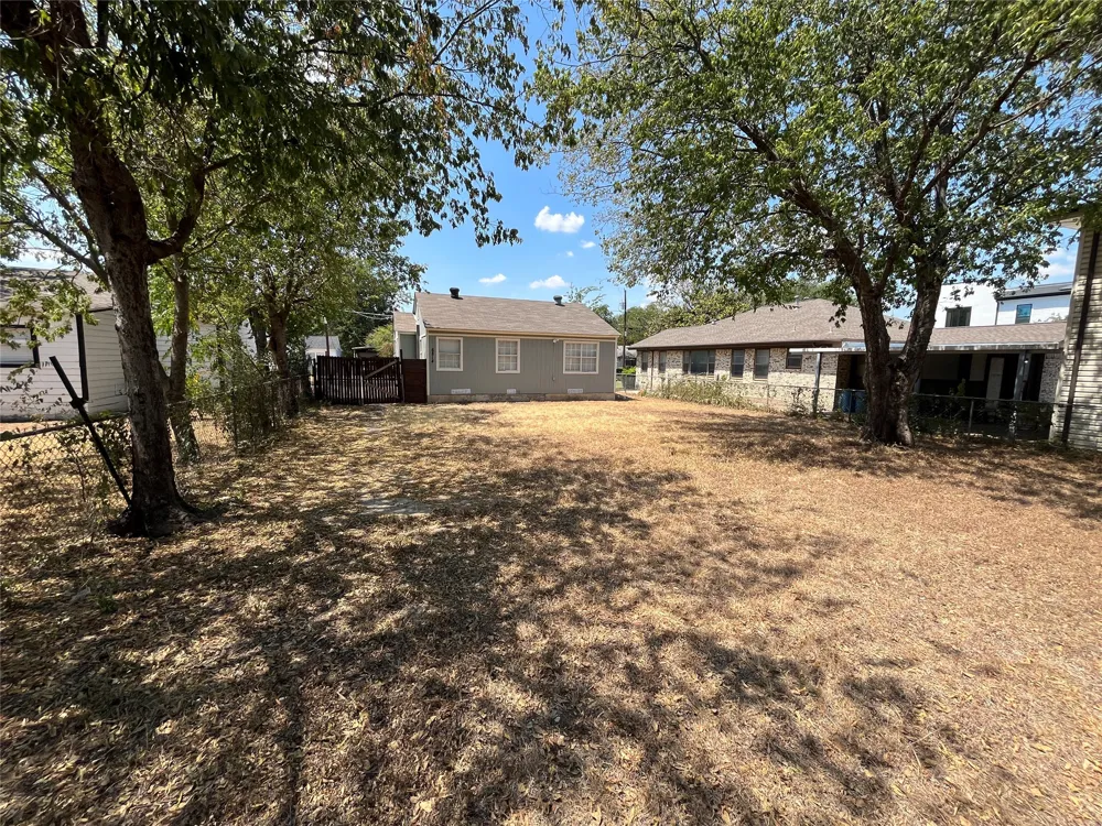 6814 Lockheed Avenue Dallas, TX 75209