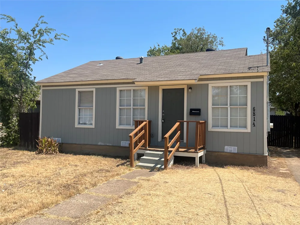 6814 Lockheed Avenue Dallas, TX 75209