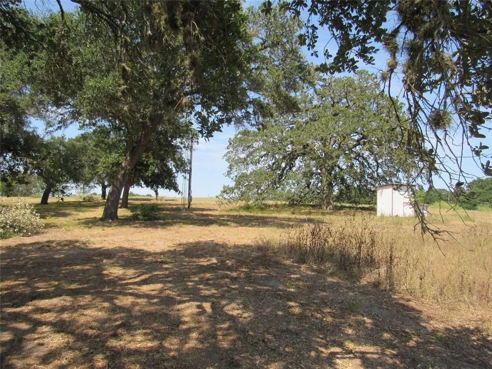 7863 Fm 332 Road Brenham, TX 77833