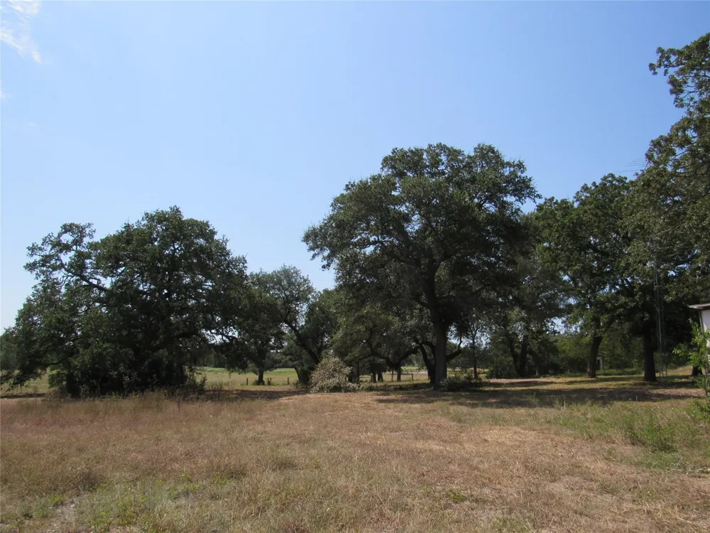 7863 Fm 332 Road Brenham, TX 77833