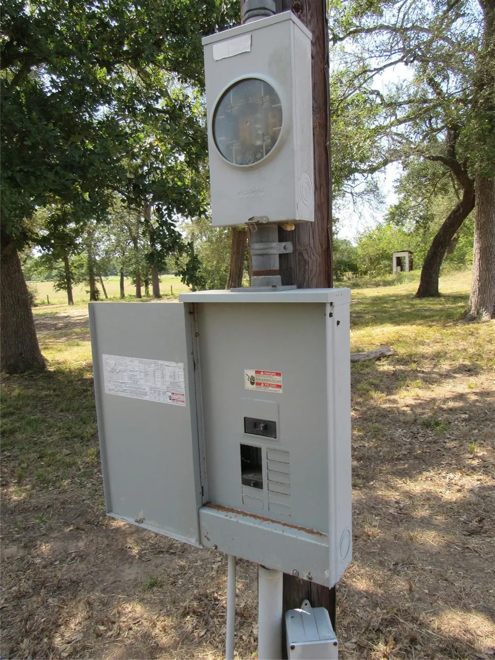 7863 Fm 332 Road Brenham, TX 77833