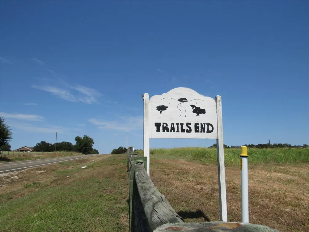 7863 Fm 332 Road Brenham, TX 77833