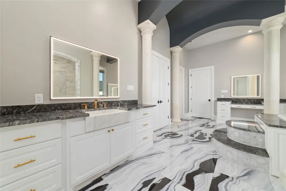2 Little Sorrell Court Tomball, TX 77377