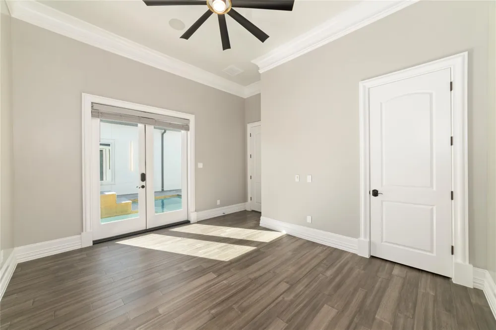 2 Little Sorrell Court Tomball, TX 77377