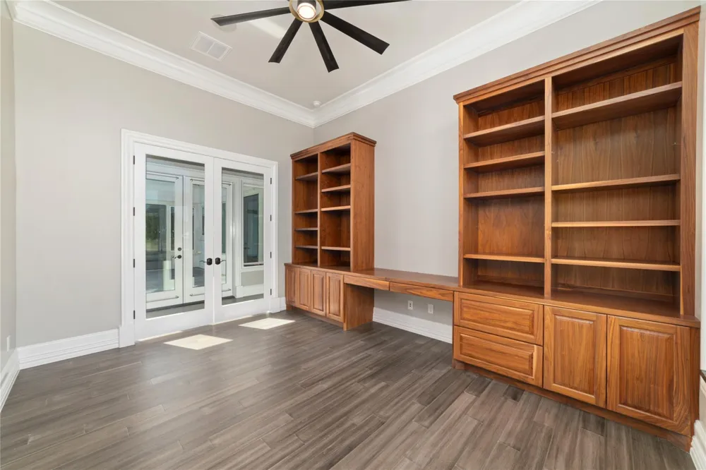 2 Little Sorrell Court Tomball, TX 77377