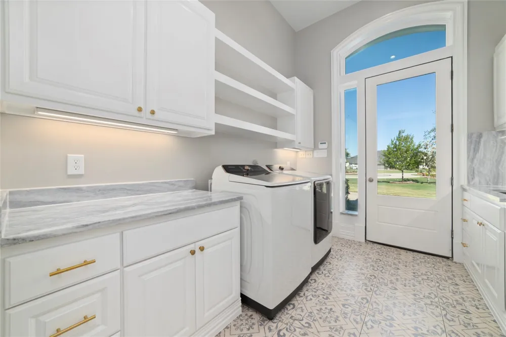 2 Little Sorrell Court Tomball, TX 77377