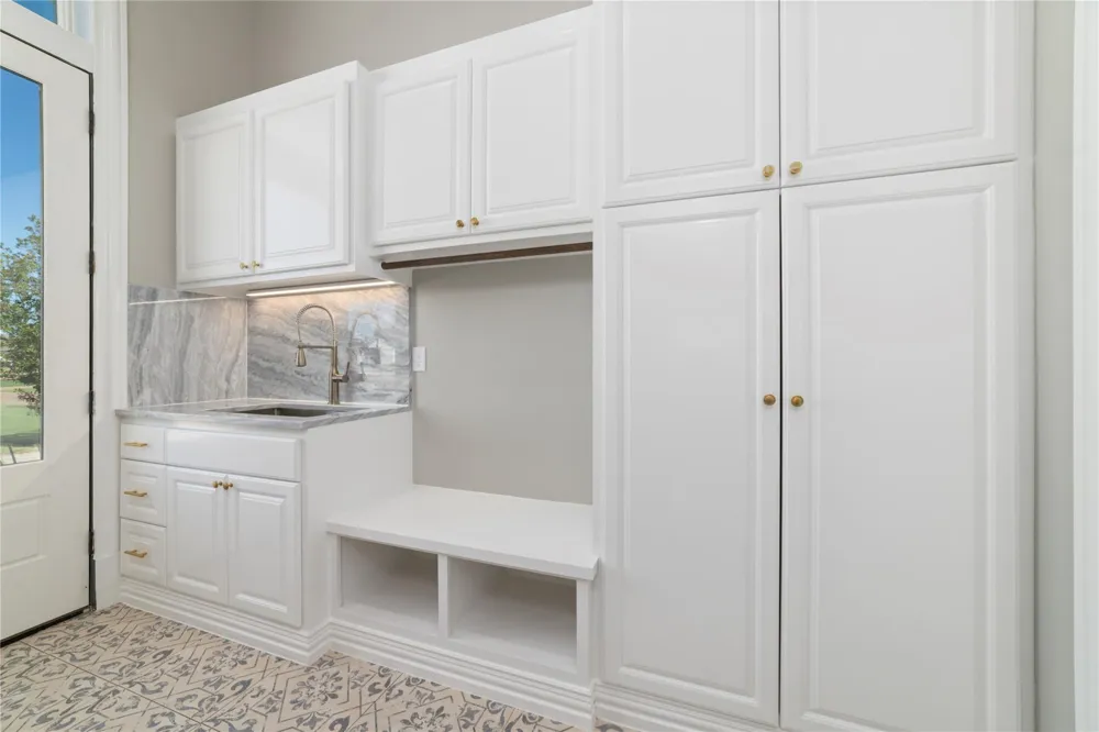 2 Little Sorrell Court Tomball, TX 77377
