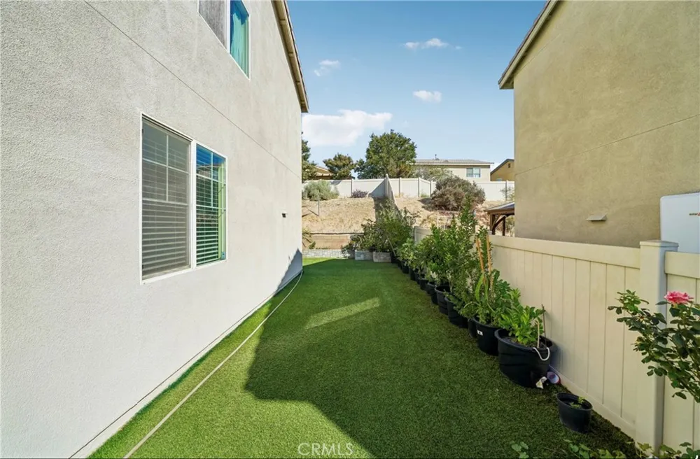16735 Desert Star Victorville, CA 92394