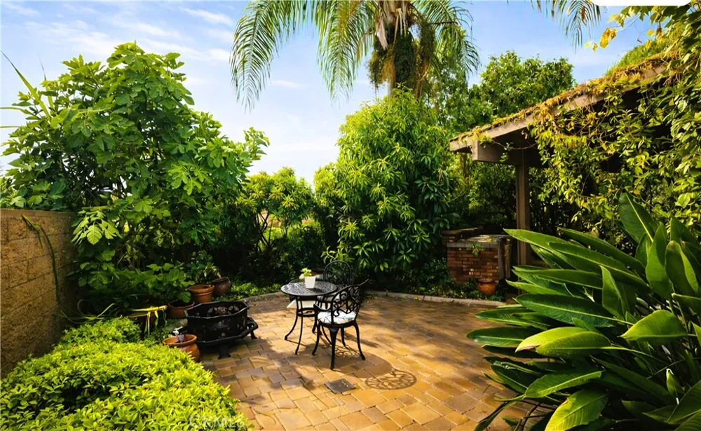 1348 Magnolia Redlands, CA 92373