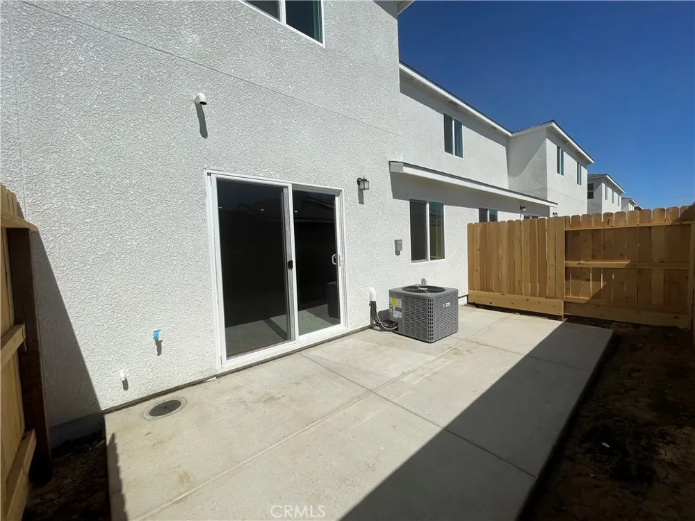 713 Stone Ridge West Avenue Merced, CA 95341