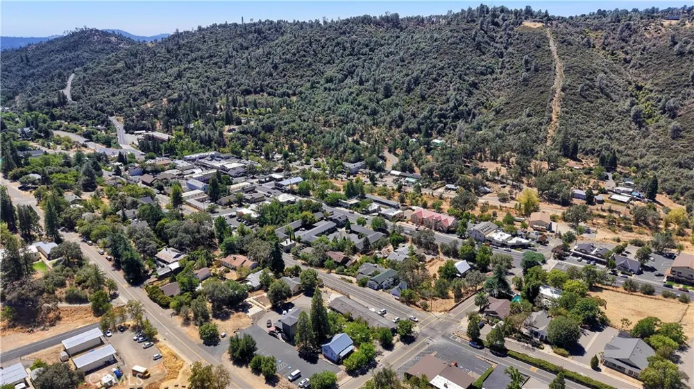 4967 9th Mariposa, CA 95338