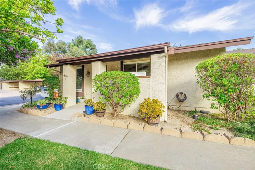 26337 Oak Highland Drive #A Newhall, CA 91321