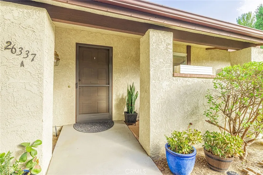 26337 Oak Highland Drive #A Newhall, CA 91321
