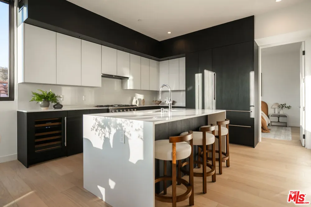 1264 Harper Avenue #305 West Hollywood, CA 90046