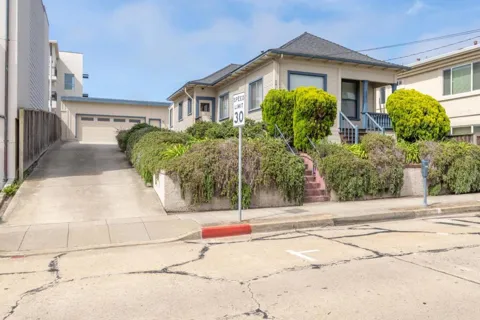 271 Foam Street