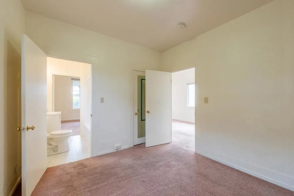 271 Foam Street Monterey, CA 93940
