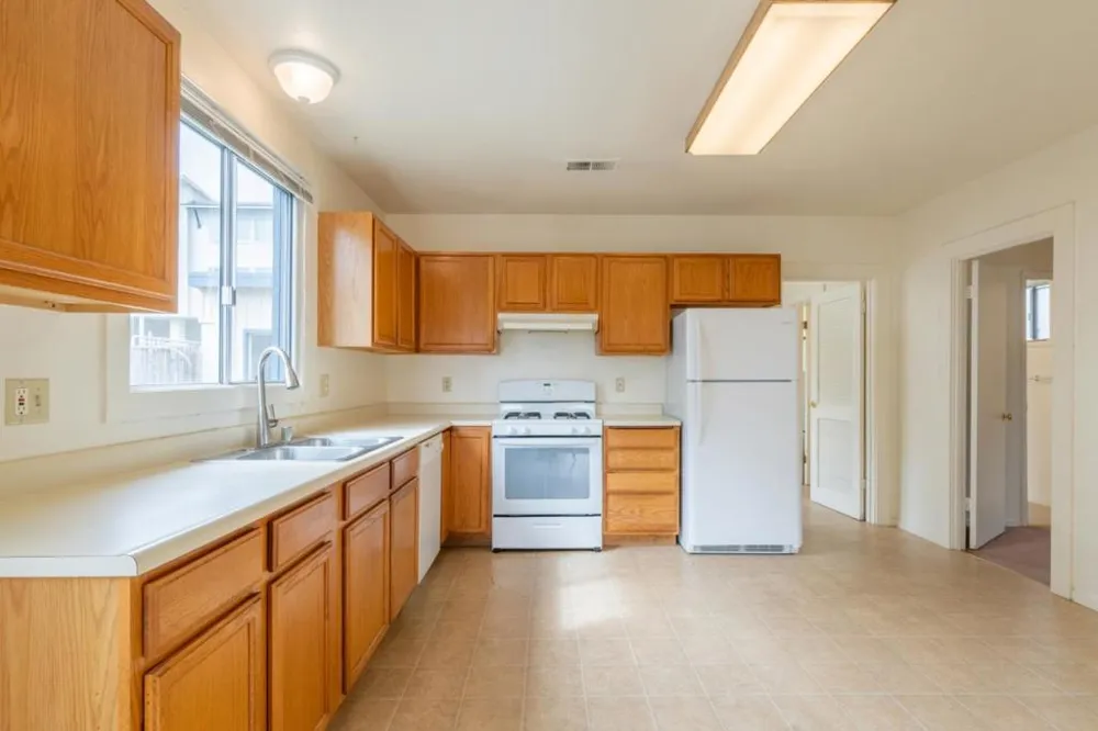 271 Foam Street Monterey, CA 93940