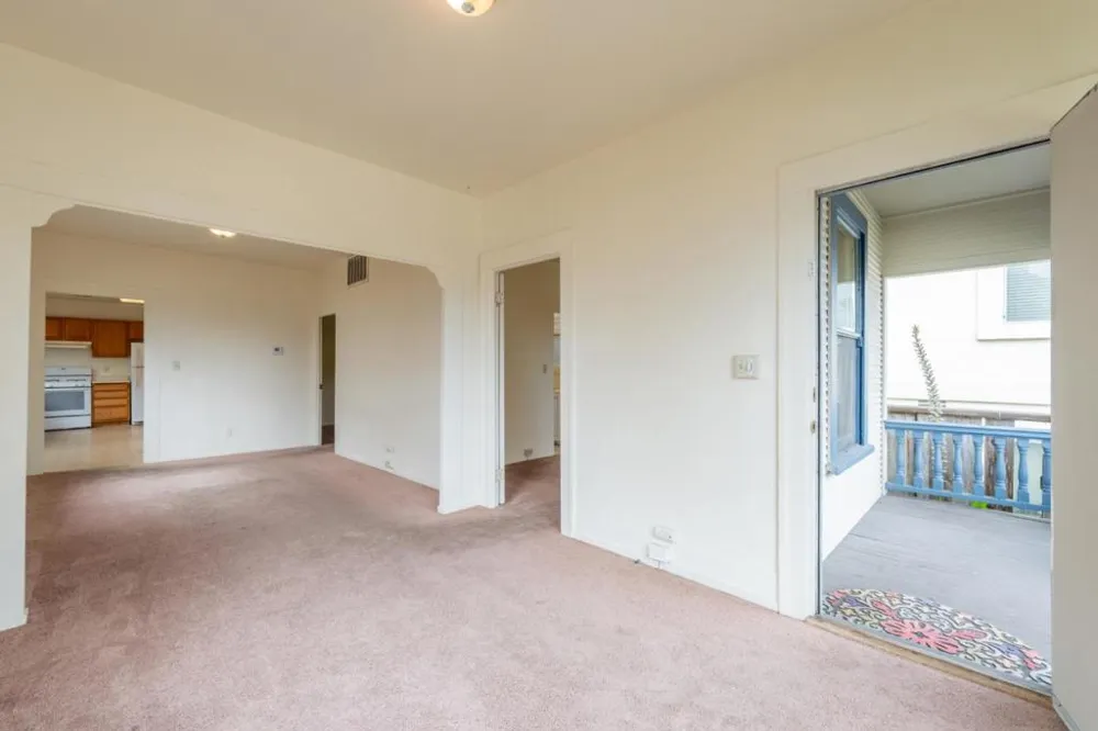 271 Foam Street Monterey, CA 93940