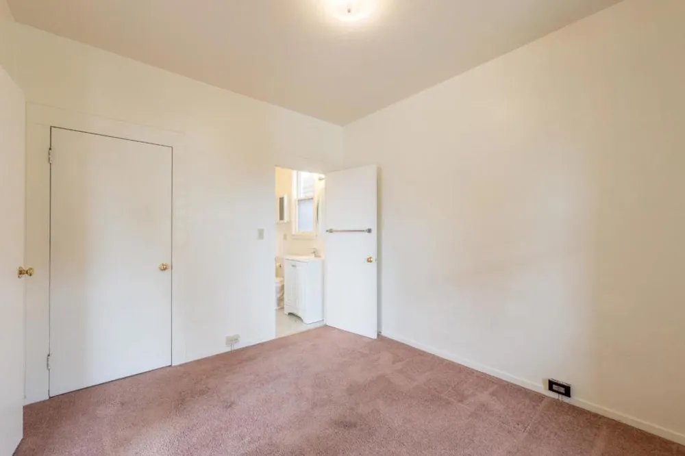 271 Foam Street Monterey, CA 93940