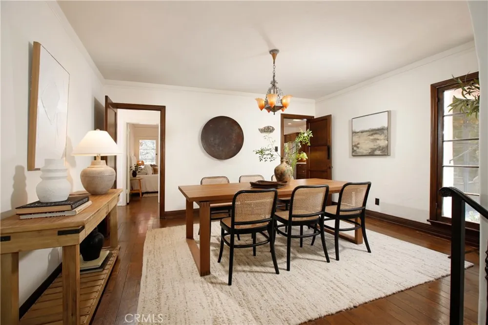 725 Pleasant View Terrace Glendale, CA 91202