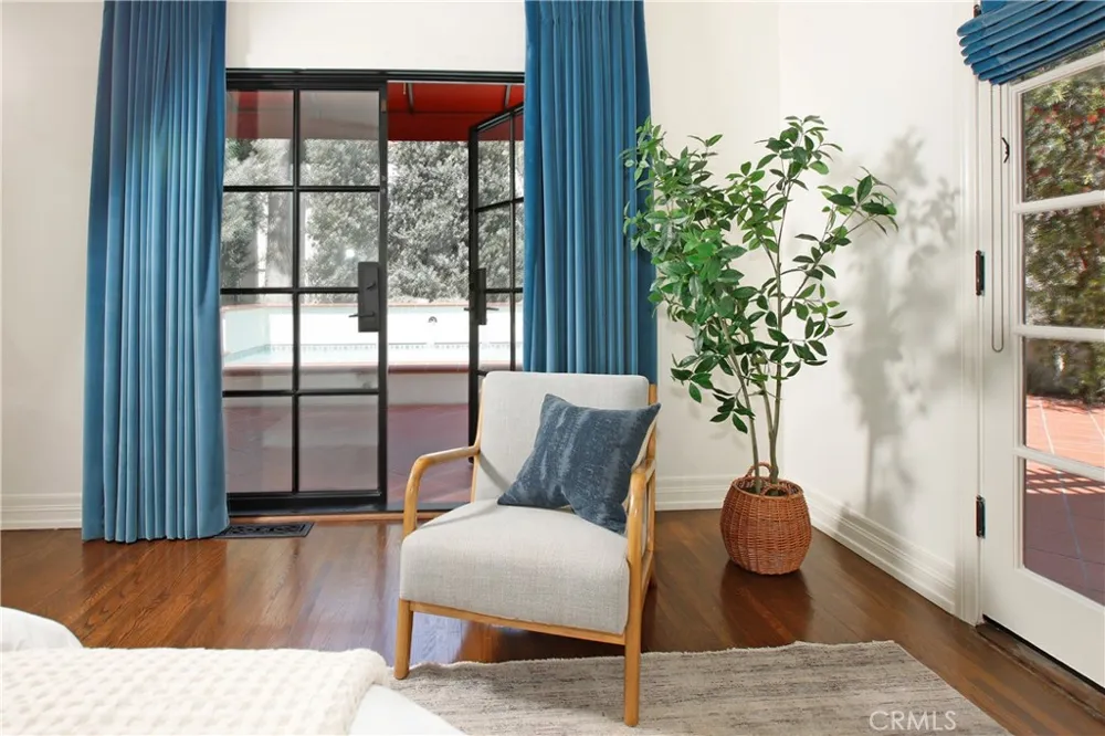 725 Pleasant View Terrace Glendale, CA 91202