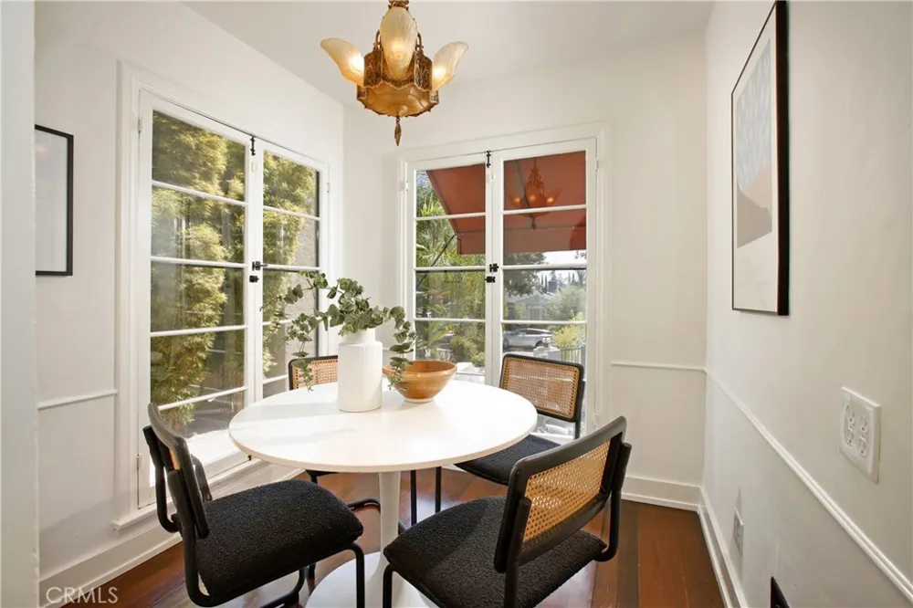 725 Pleasant View Terrace Glendale, CA 91202