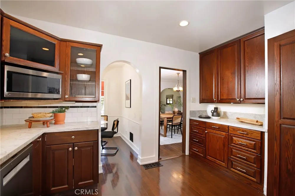 725 Pleasant View Terrace Glendale, CA 91202