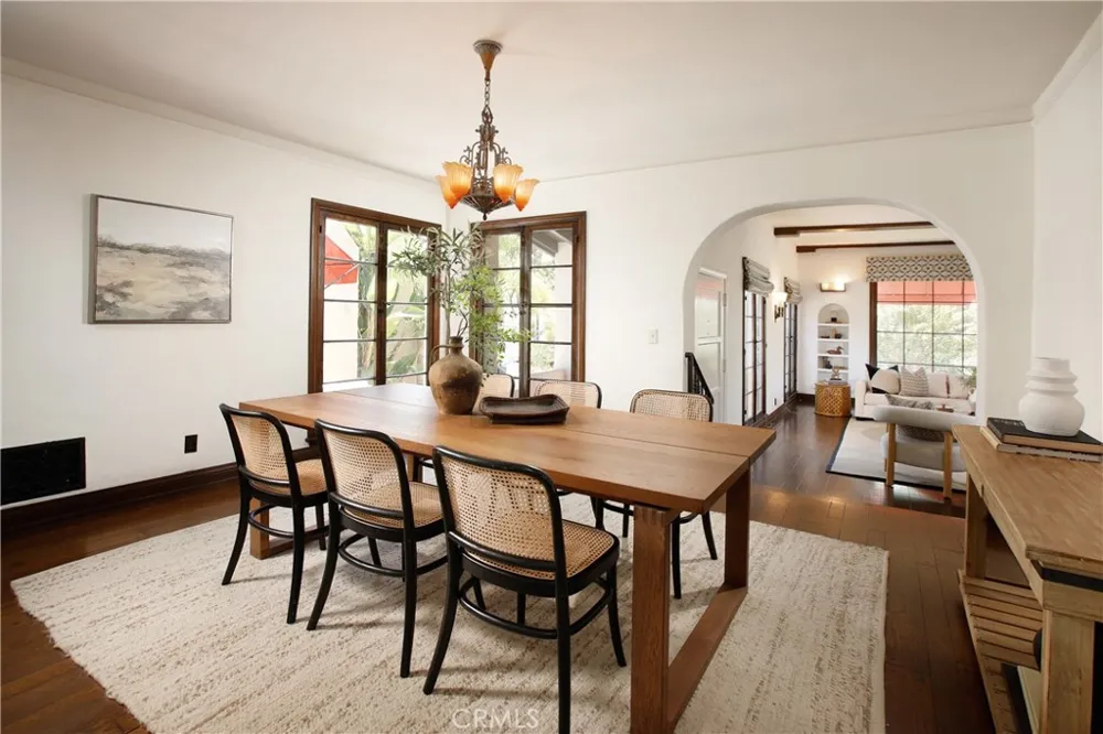 725 Pleasant View Terrace Glendale, CA 91202