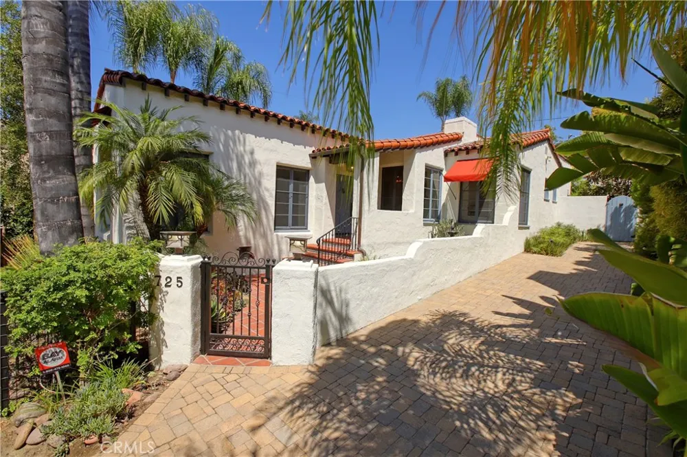 725 Pleasant View Terrace Glendale, CA 91202